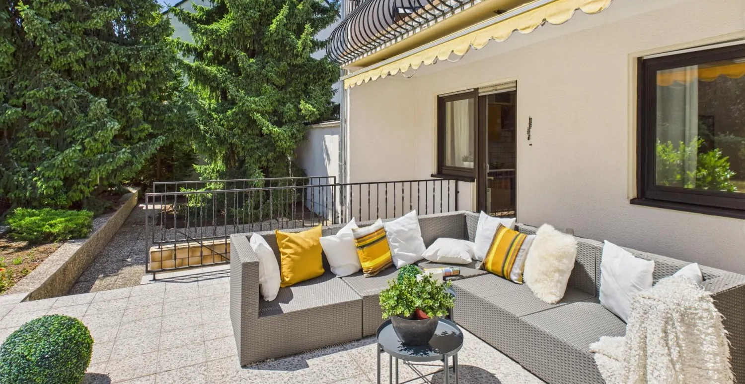 sonnenverwöhnte Terrasse