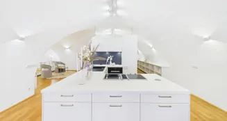 von_poll_real_estate_property_26017003_image_2