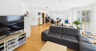 von_poll_real_estate_property_26017004_image_2