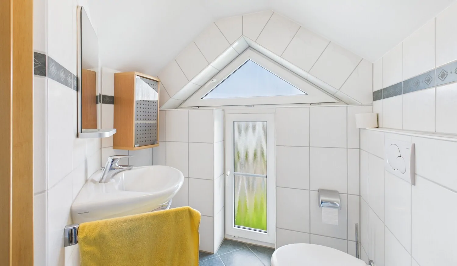 Bad im Dachgeschoss