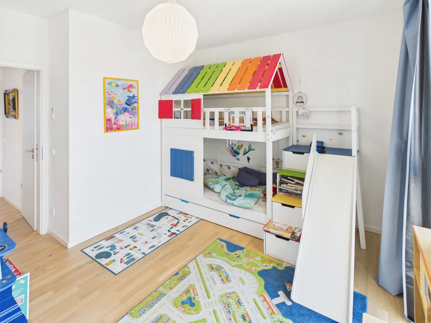 helles Kinderzimmer