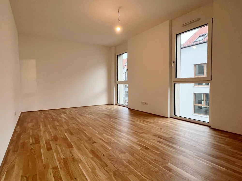 Schlafzimmer mit viel Platz