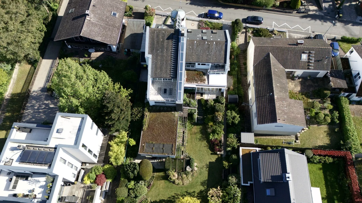 weitläufiges Grundstück
