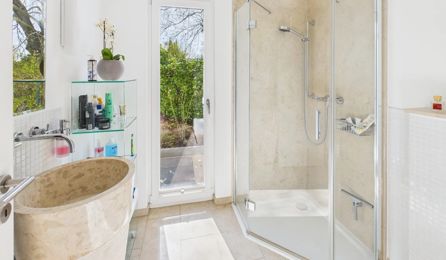 Weiteres Tageslichtbad