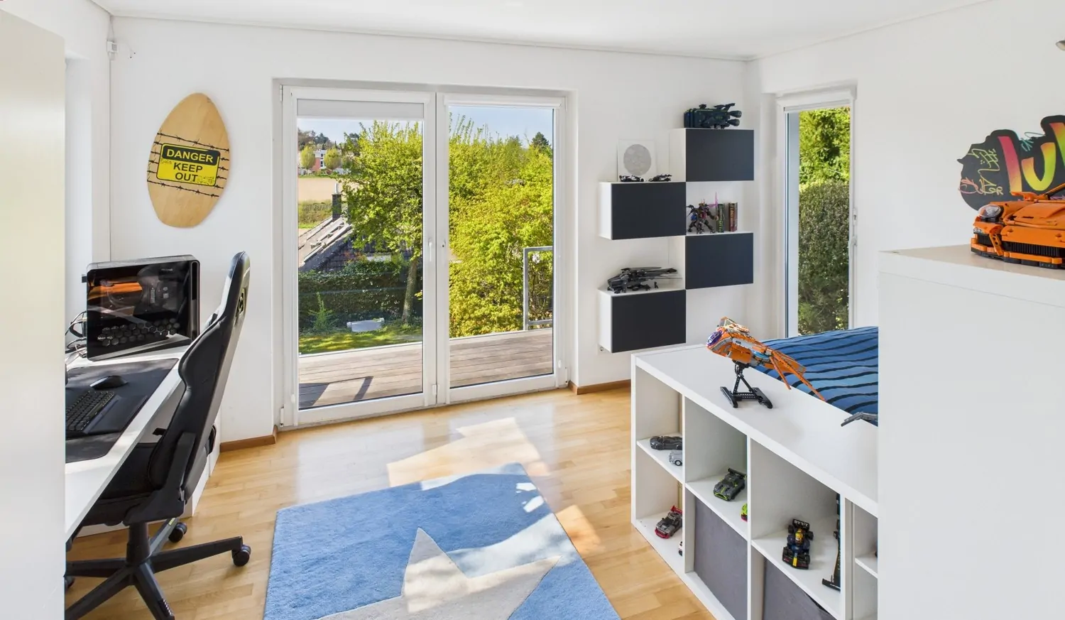 Kinderzimmer mit Gartenzugang