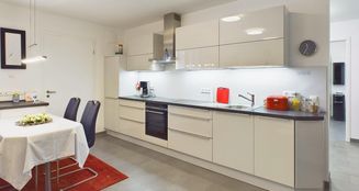 von_poll_real_estate_property_25017006_image_0