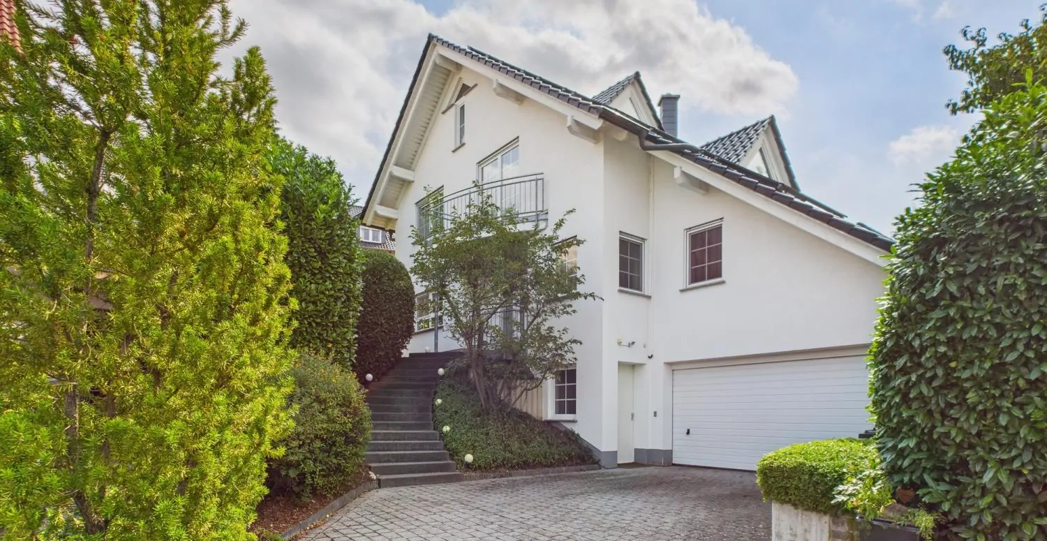 großzügiges Anwesen