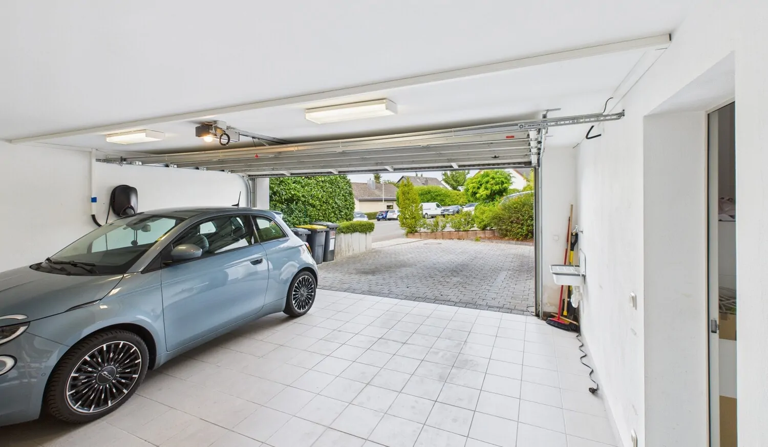 Garage mit Hauszugang