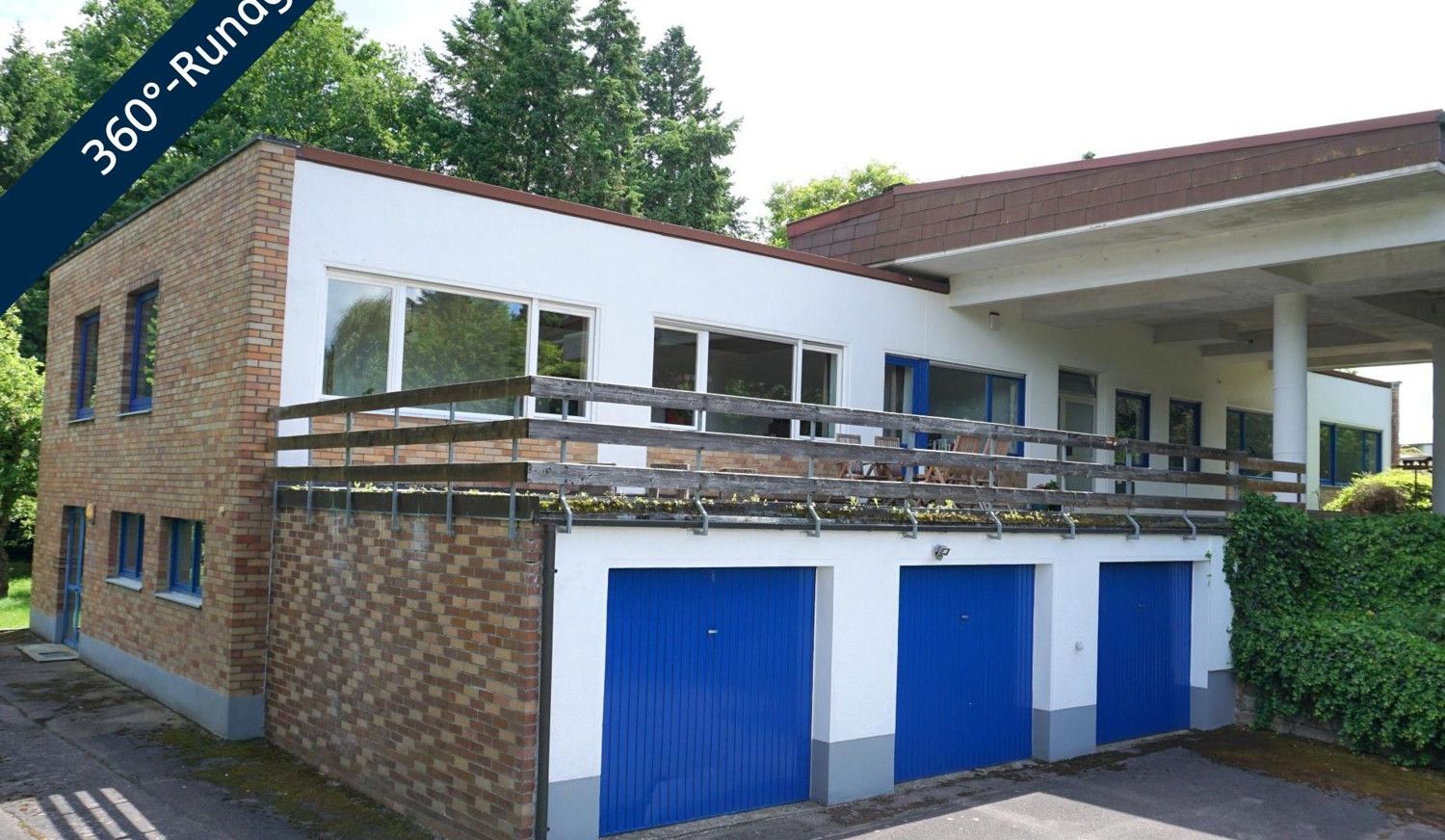 Einzigartiges Haus im Bauhaus-Stil mit atemberaubender Aussicht