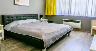 von_poll_real_estate_property_25230012_image_0