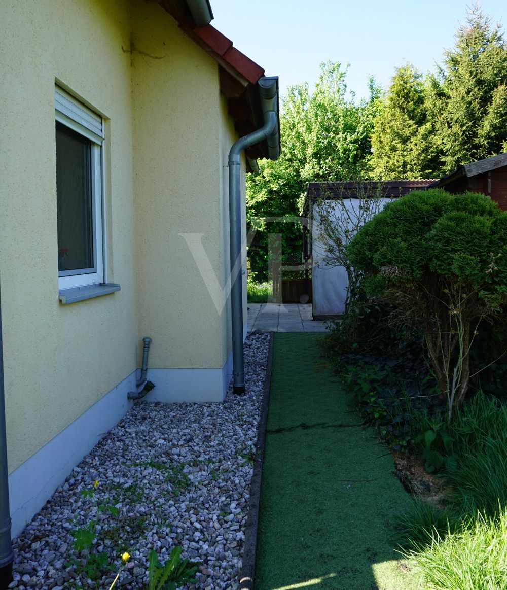 Hinterm Haus