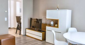 von_poll_real_estate_property_25230005_image_2