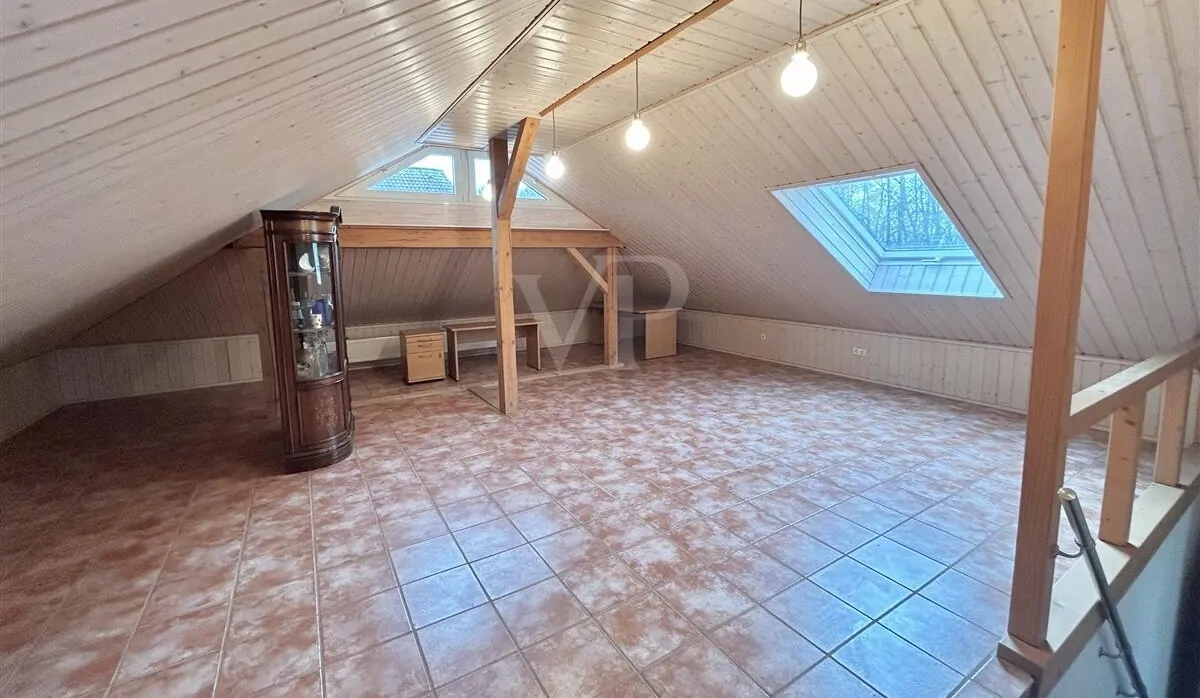 Wohnlich ausgeb. Studio