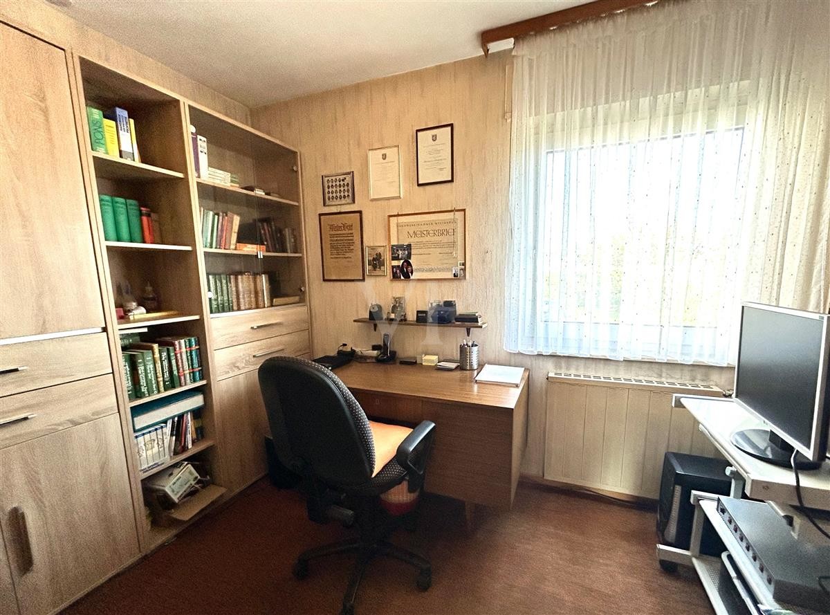 Büro/Gast EG