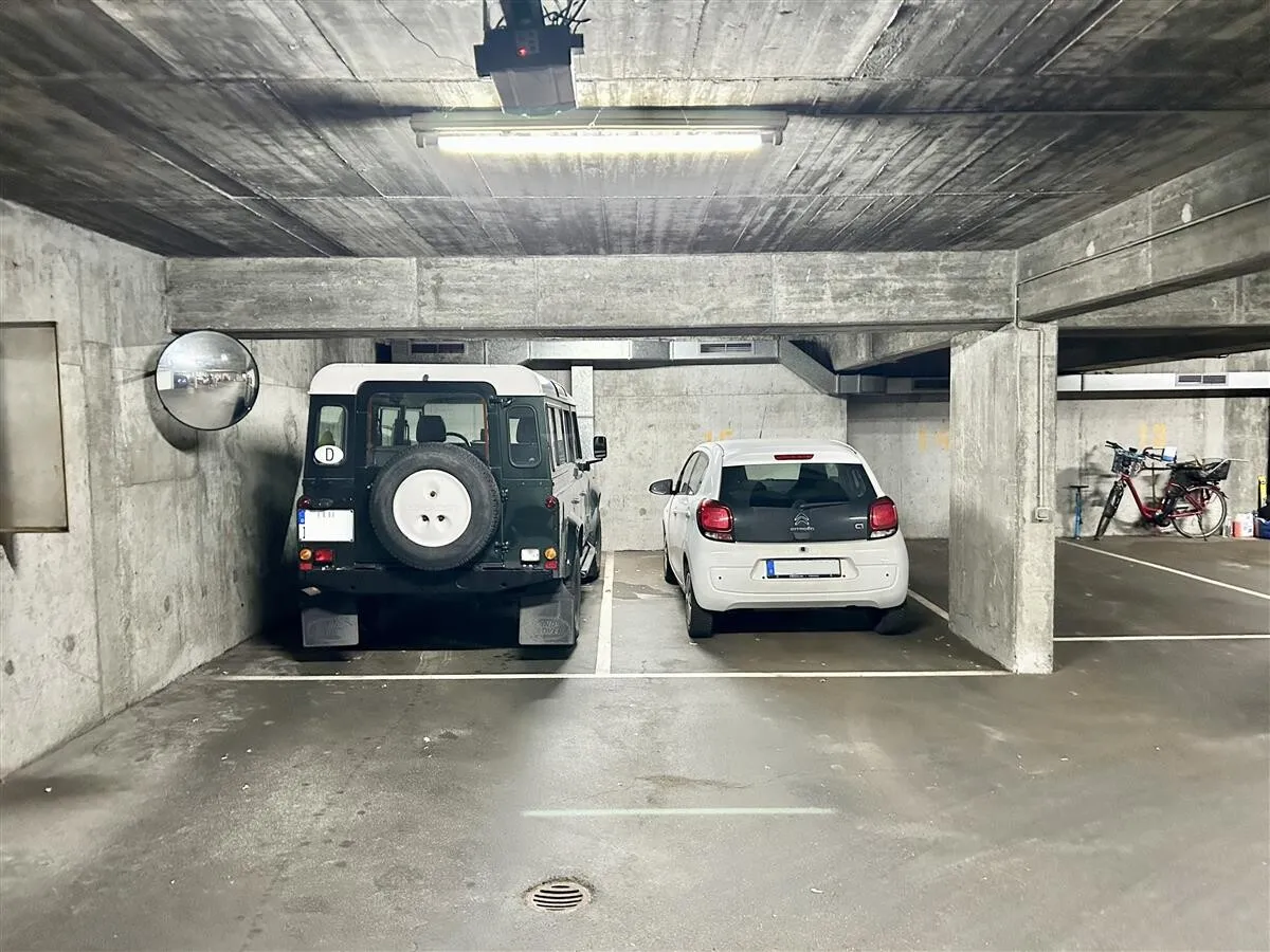 Tiefgaragenstellplatz