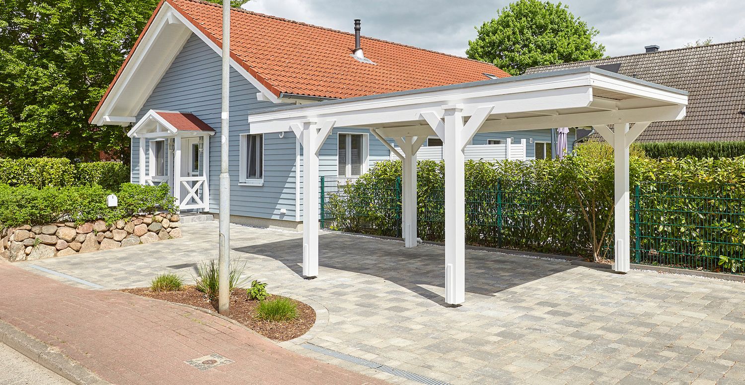 Carport und Außenstellplatz
