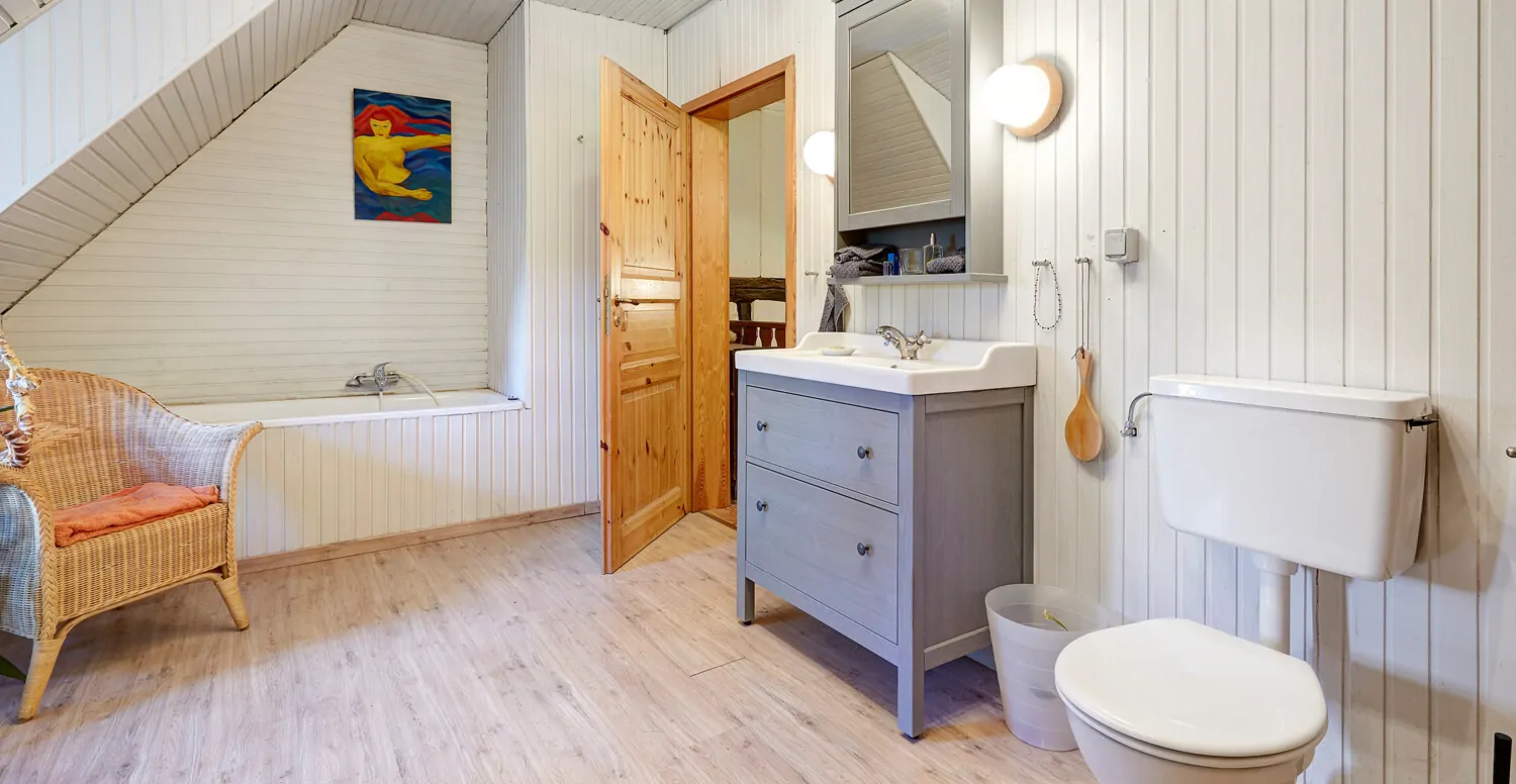 Wannenbad im Obergeschoss