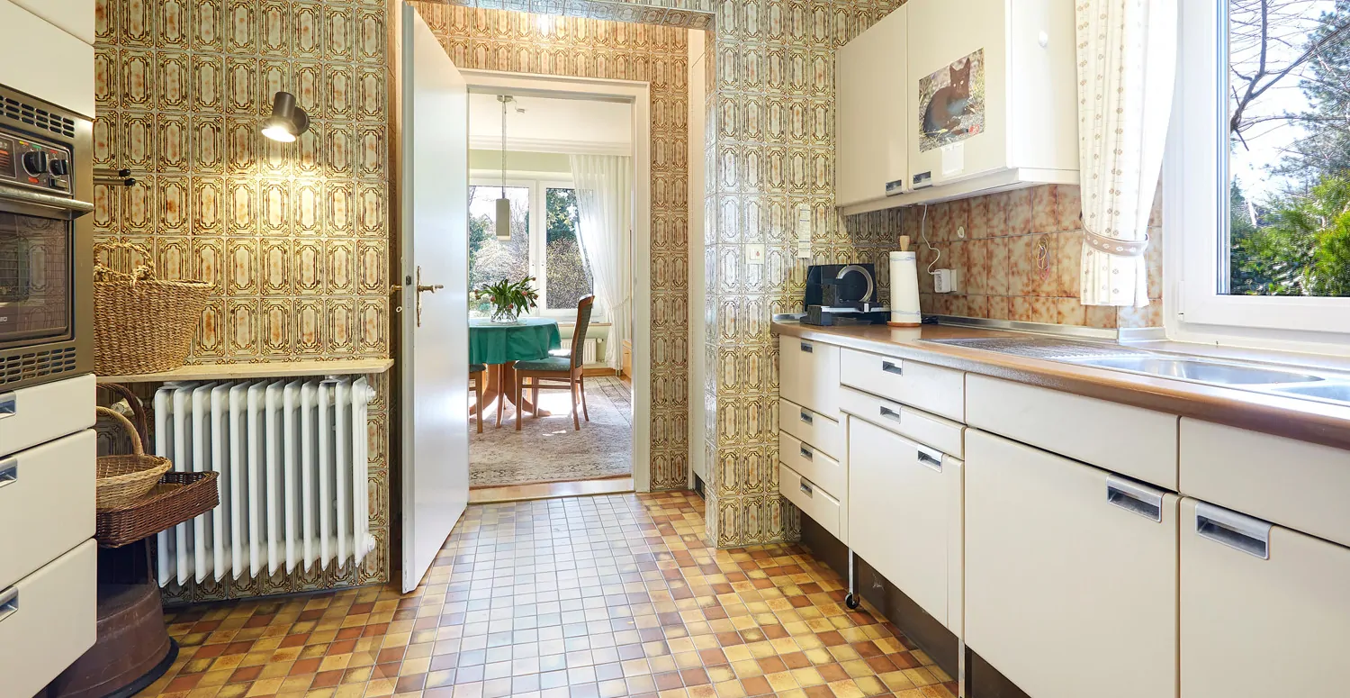 Küche mit Übergang zum Esszimmer