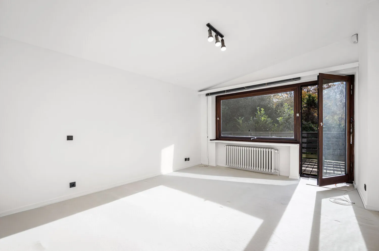 Viel Licht und Zugang zum Südbalkon