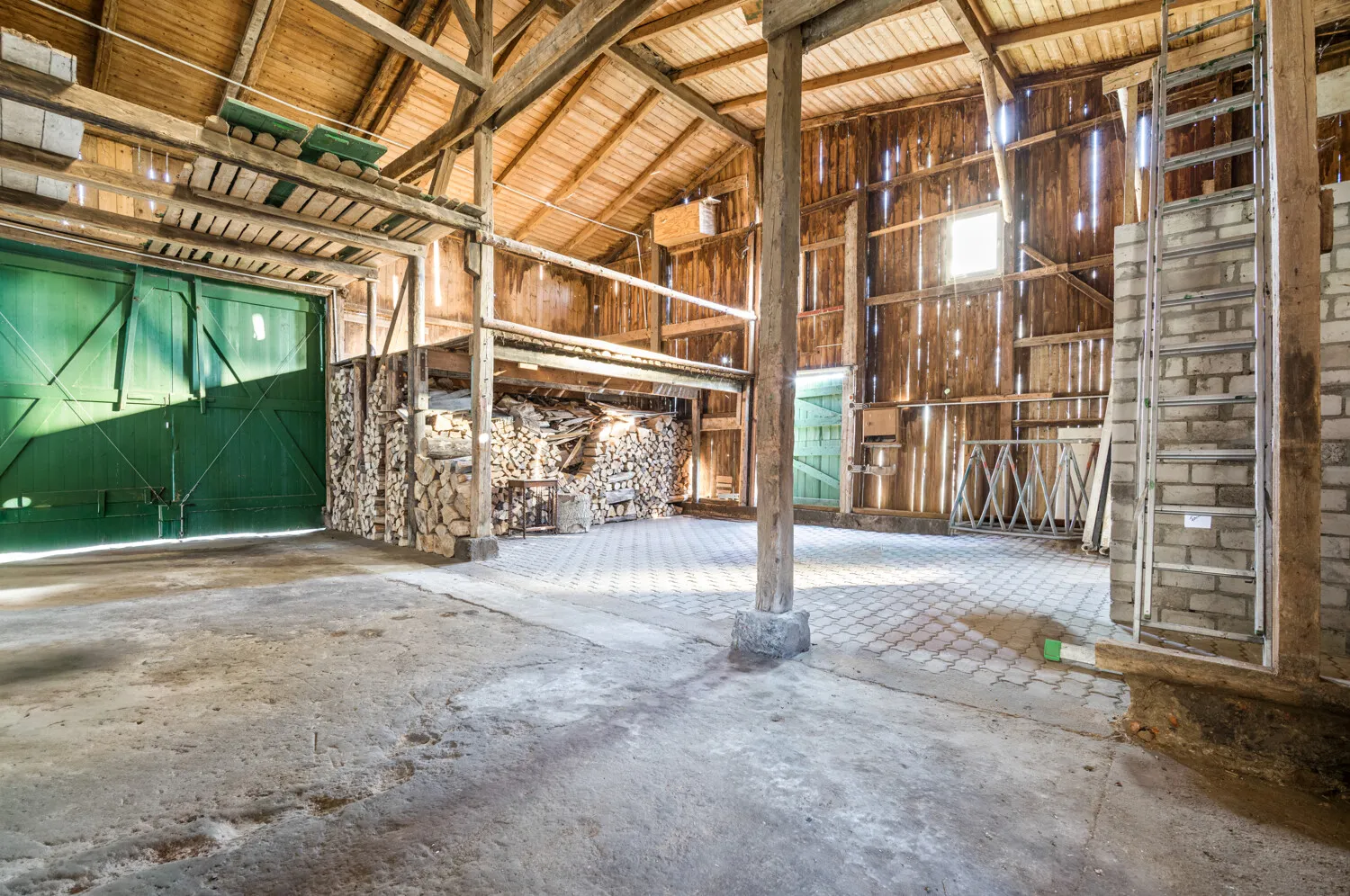 Scheune zur vielseitigen Nutzung