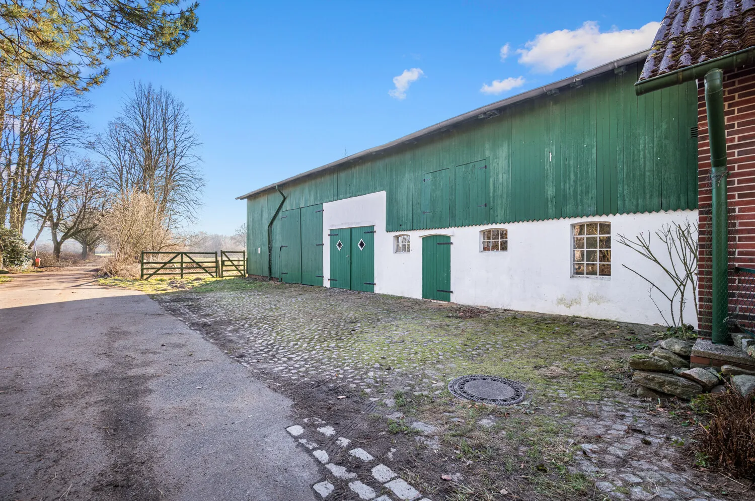 Direkt am Feldweg gelegen