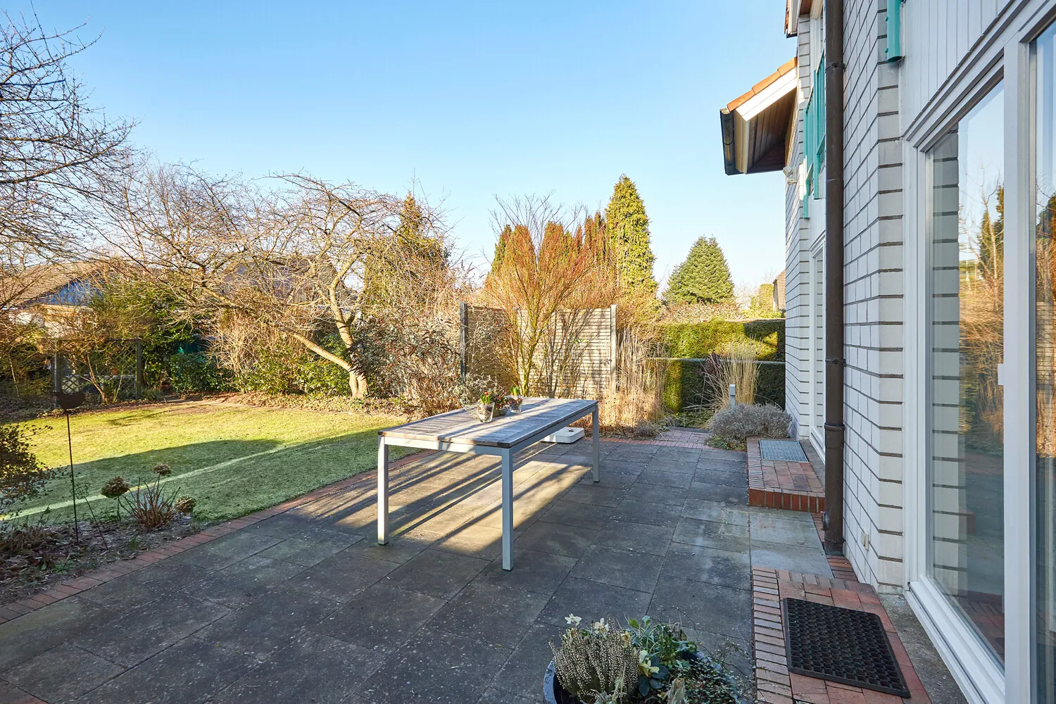 Terrasse mit Sonne bis in die Abendstunden