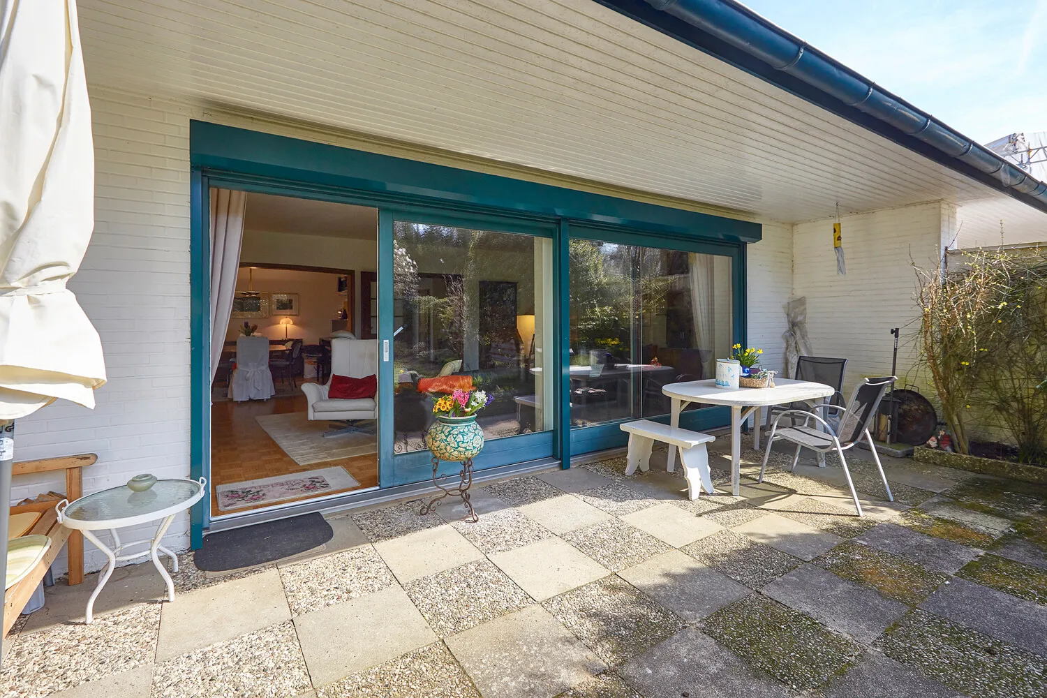 Sonnige Terrasse