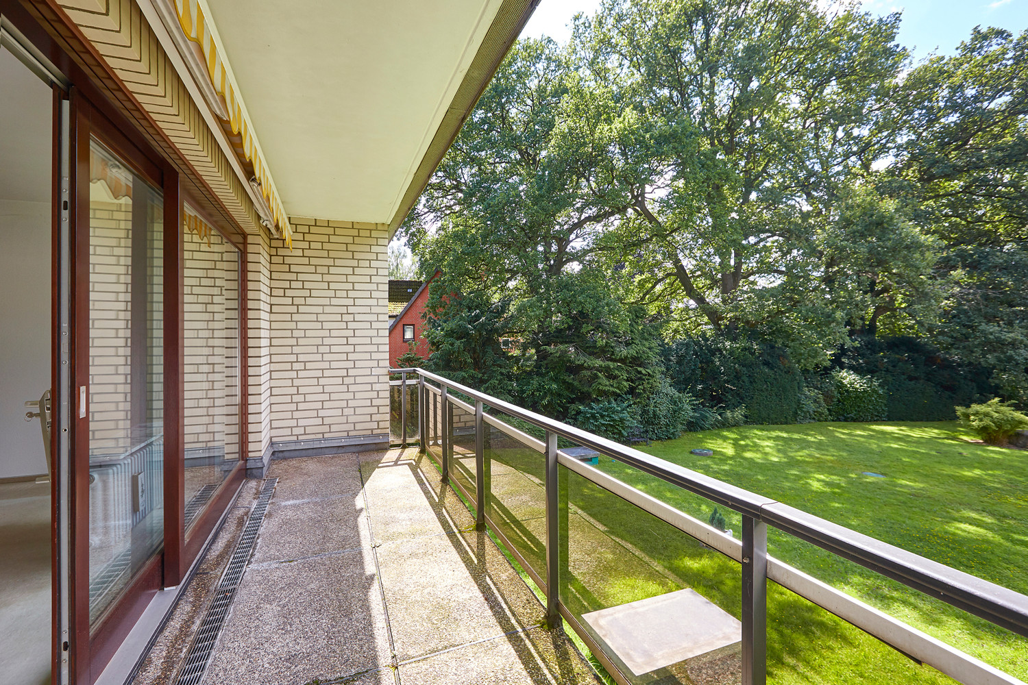 Großer West-Balkon