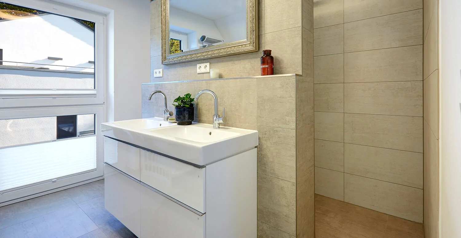 Raffininiert gestaltetes Vollbad