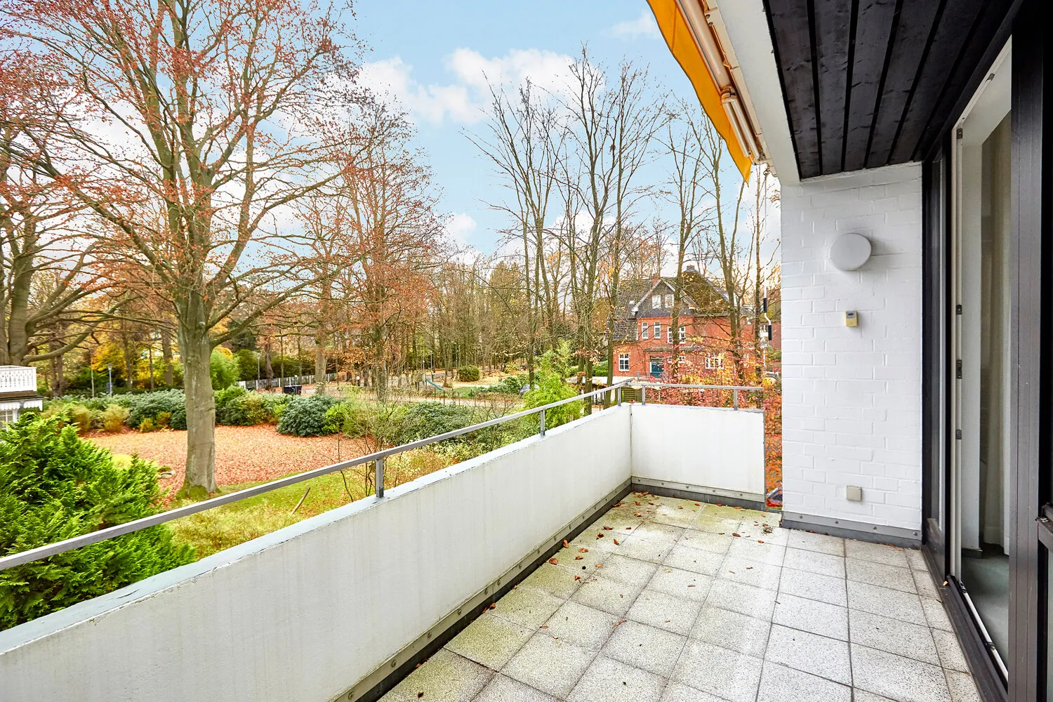 Balkon mit Blick ins Grüne