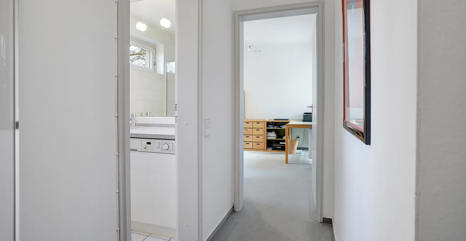 Zugang Badezimmer und Arbeitszimmer