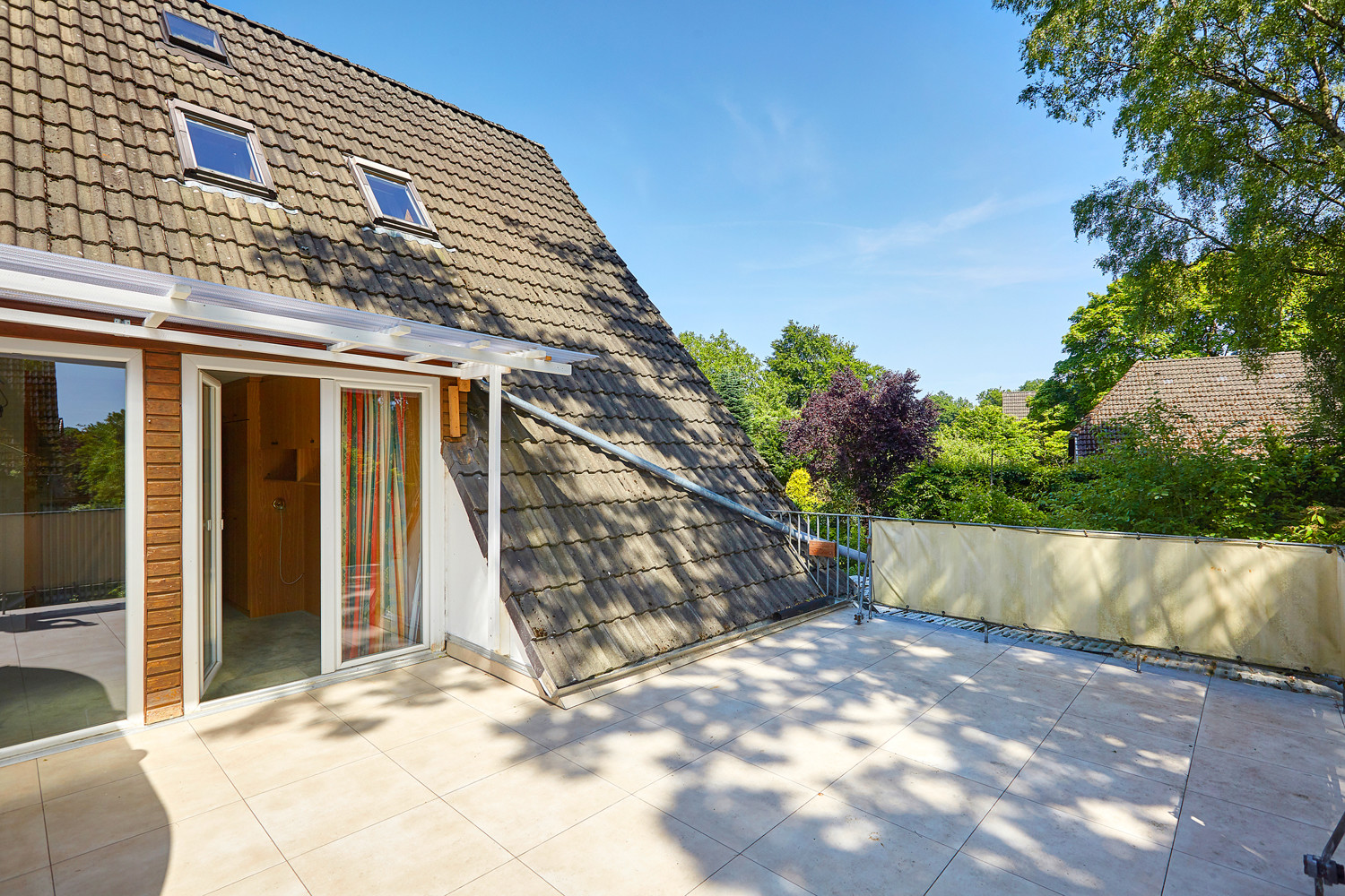 Große Dachterrasse