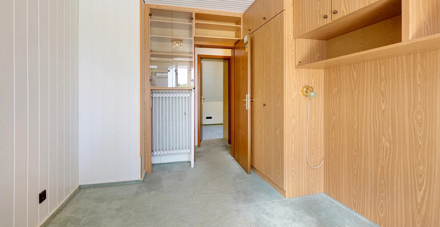 Schlafzimmer mit Einbauschränken