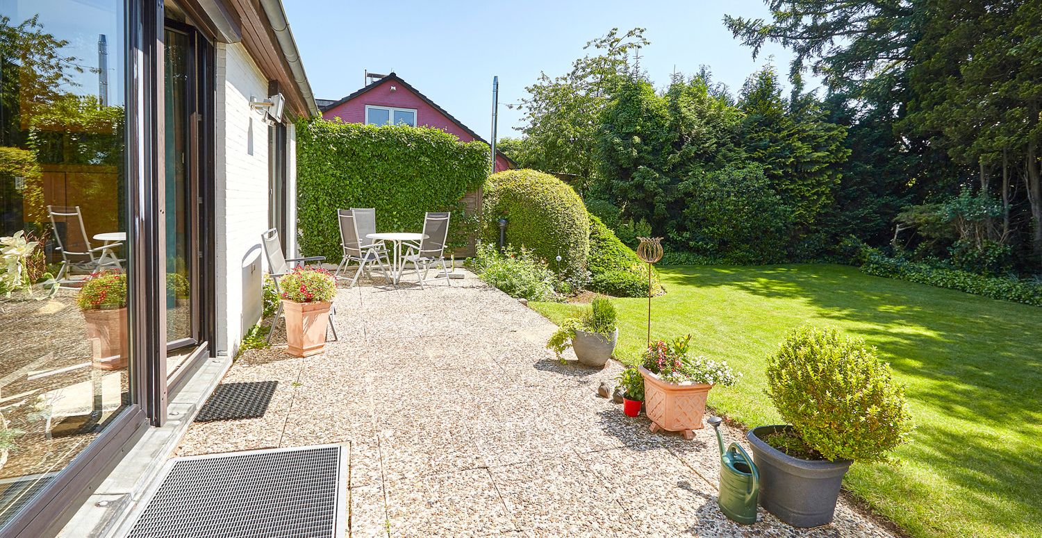 Blick in den gepflegten Garten