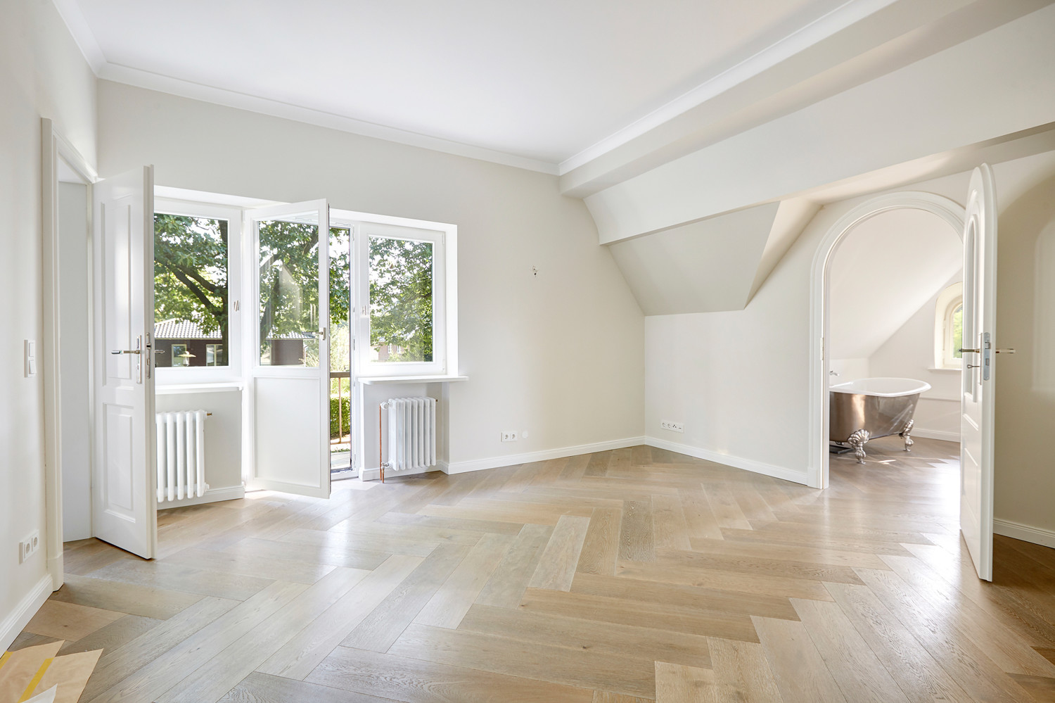 Schlafzimmer mit Balkon