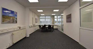 von_poll_real_estate_property_25123020_image_5