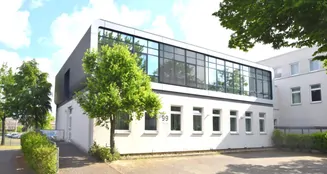 von_poll_real_estate_property_25123020_image_0