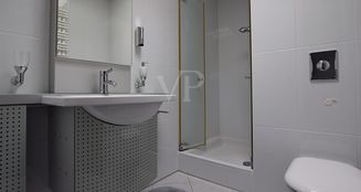 von_poll_real_estate_property_25123022_image_11