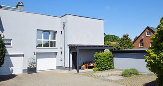 von_poll_real_estate_property_25123027_image_1