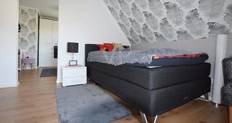 von_poll_real_estate_property_25123027_image_11