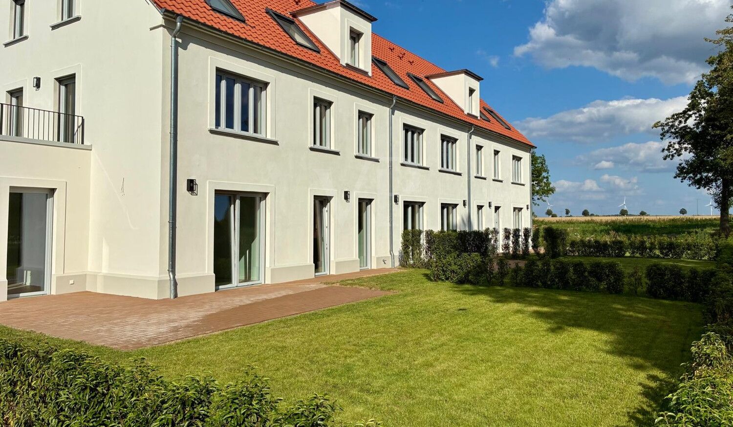 HAUS | GARTENSEITE