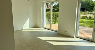 von_poll_real_estate_property_25123030_image_6
