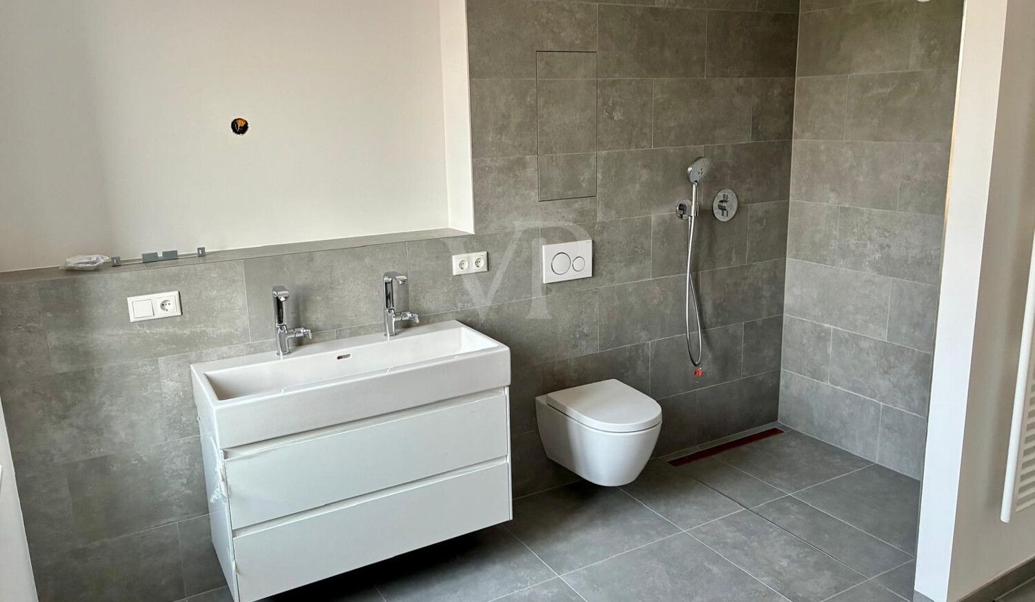 BADEZIMMER OG
