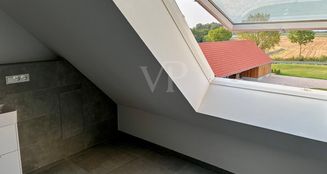 von_poll_real_estate_property_25123030_image_11