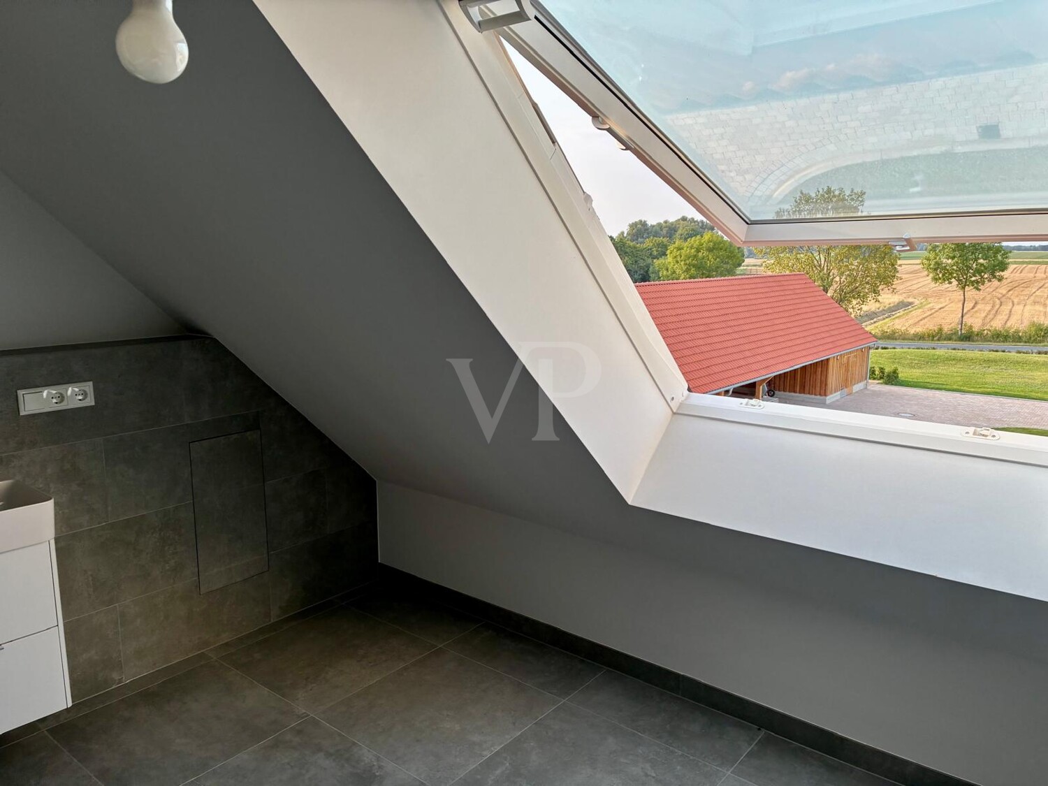 BADEZIMMER OG
