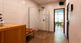 von_poll_real_estate_property_25123035_image_12