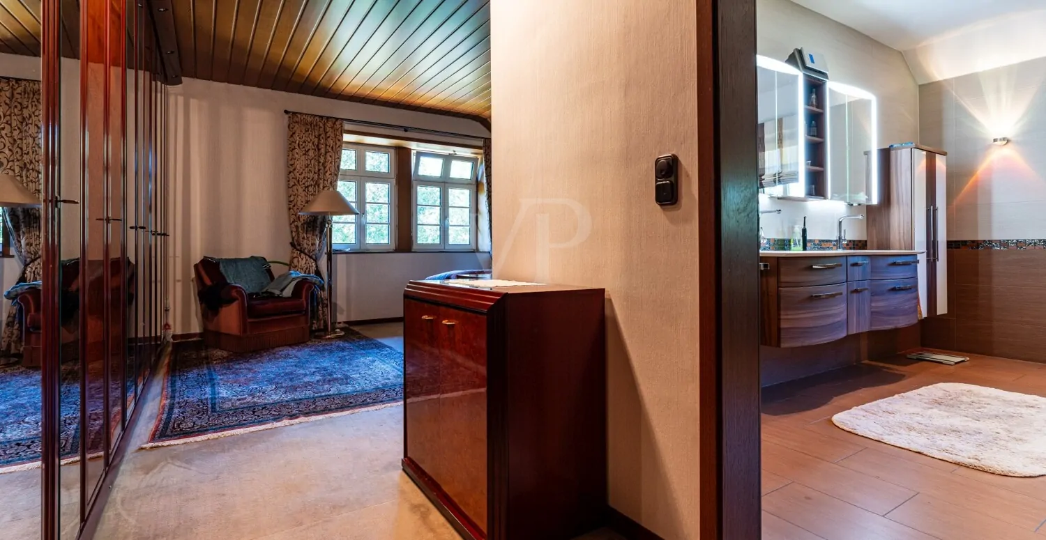 MASTERBEDROOM | EN-SUITE-BAD