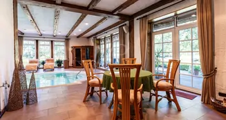 von_poll_real_estate_property_25123035_image_9