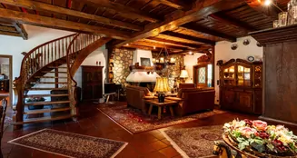 von_poll_real_estate_property_25123035_image_8