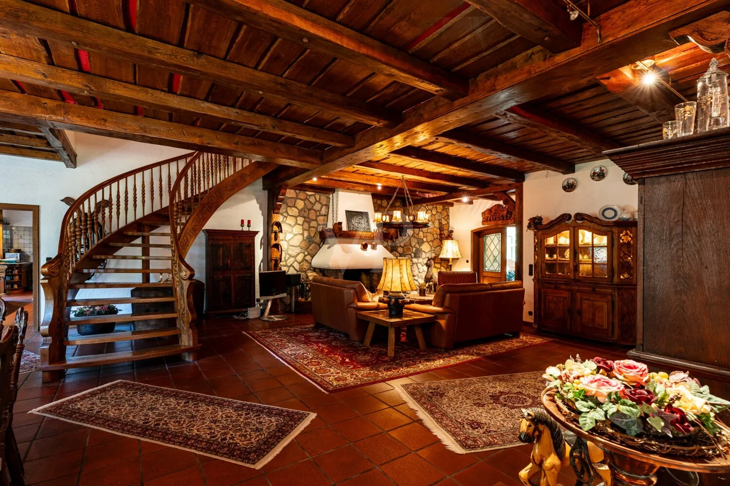 WOHN - FOYER | KAMINBEREICH